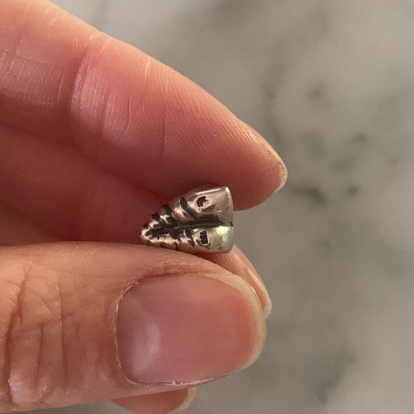 PANDORA seashell silver charm - Picture 4 of 5